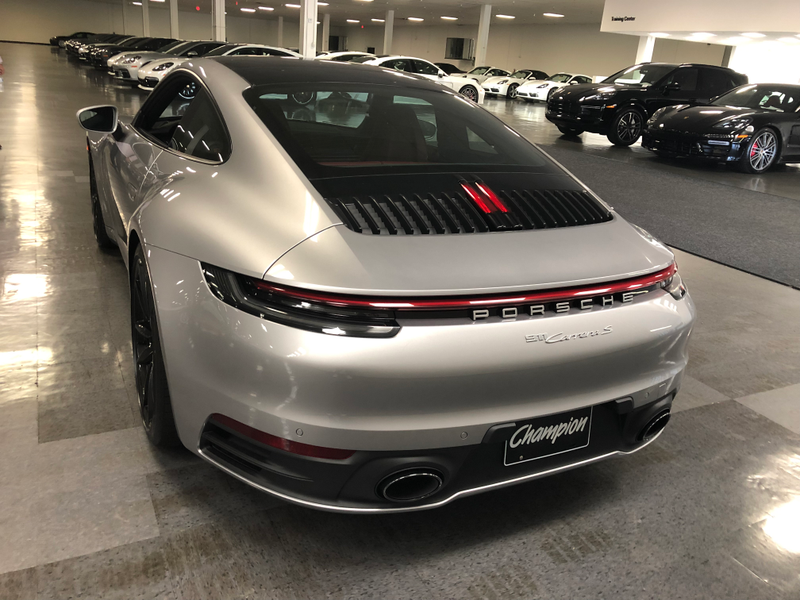 Illustration for article titled Meet the 2020 Porsche 911 (992)
